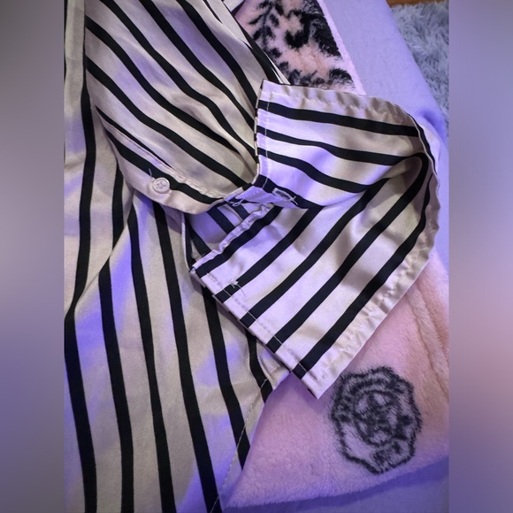 H&M shirt - Picture 5 of 5